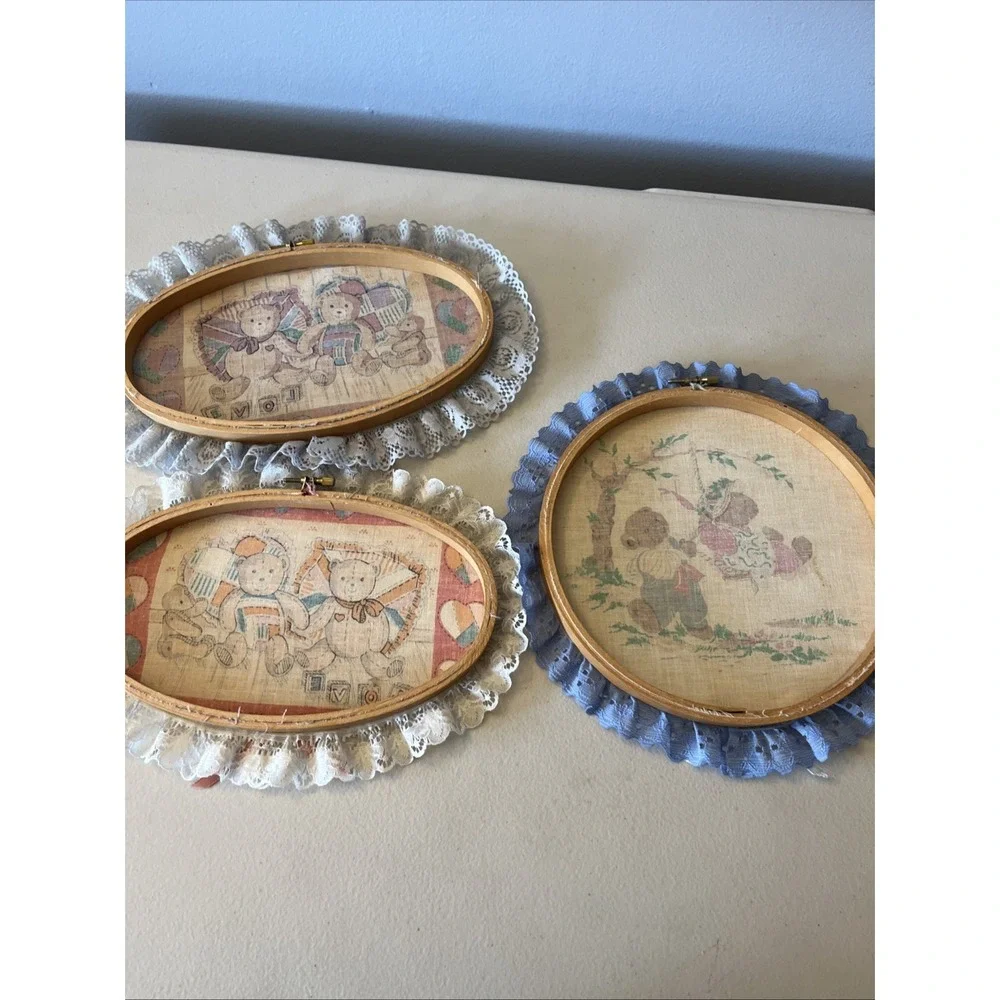 Vintage Wall Hangings With Lace Trim Teddy Bears Toys Embroidery Cottagecore (3)